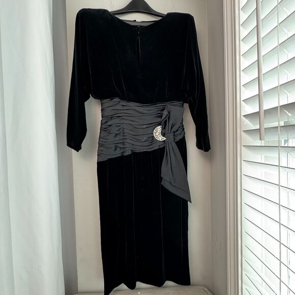 VTG 80s A.J. Bari Dress  Silk, Rayon, Velvet, Cinch Waist, Rhinestone Bow, SZ 6 - Picture 1 of 9